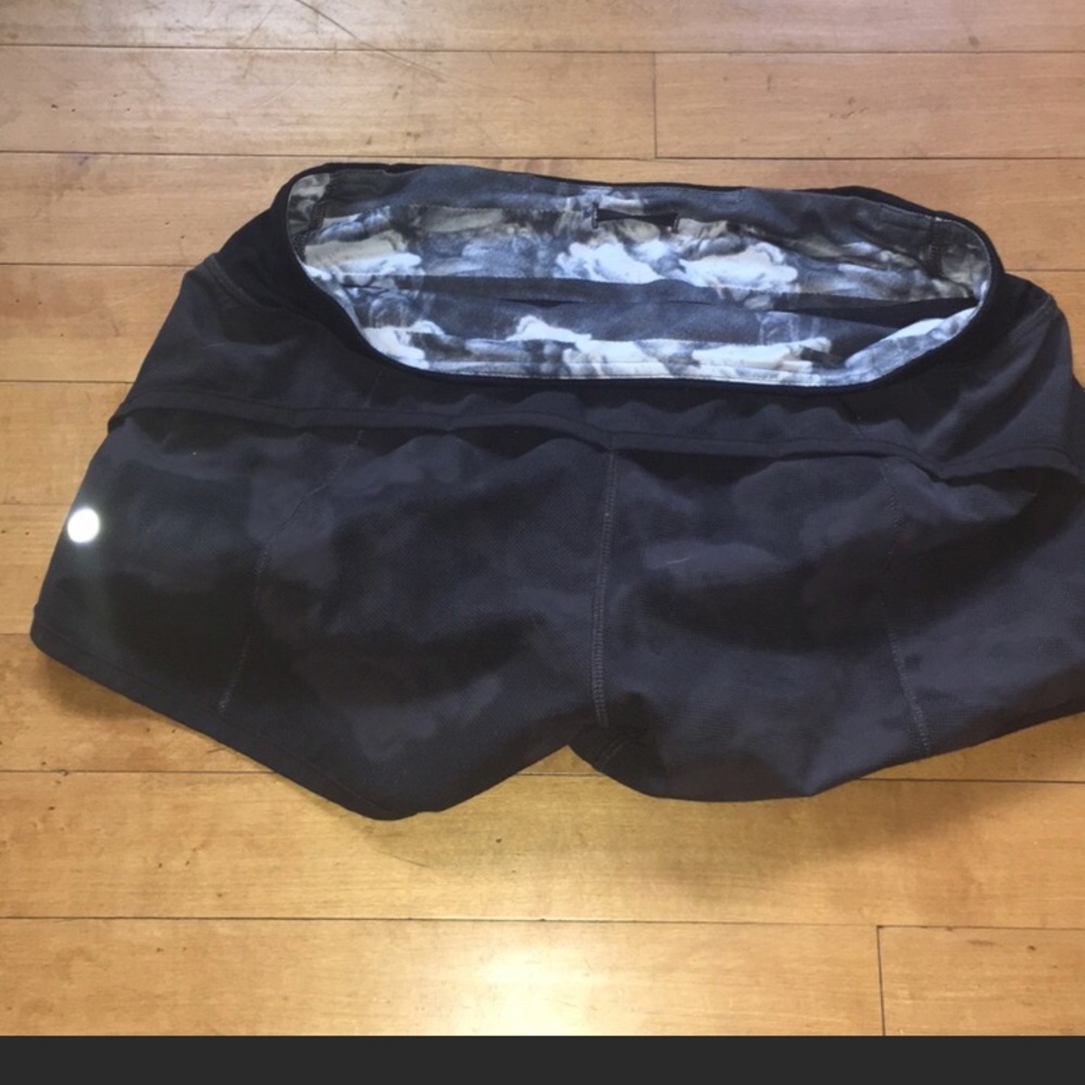 Lululemon shorts -size 4